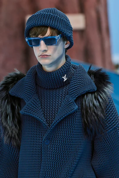 Look 95